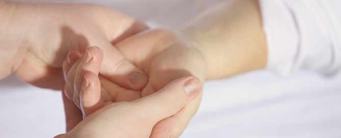 hands massage pixabay pic